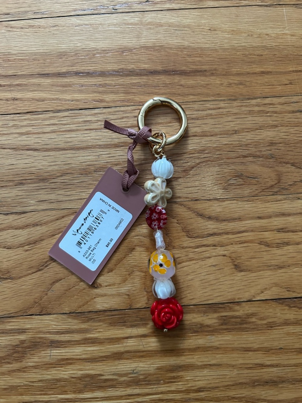 New Mingonne Gavigan Beaded Floral Charm Key Holder. Can add to purse or tote.